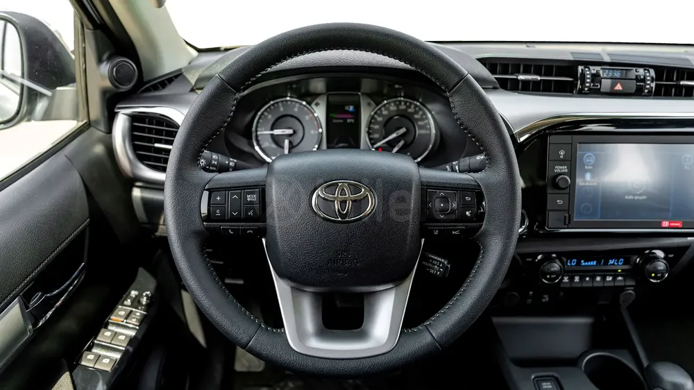 HILUX ADVENTURE | 2-YEAR WARRANTY + SERVICE AVAILABLE | IN-HOUSE FINANCING | 0% DOWNPAYMENT (BANK) - Image 12