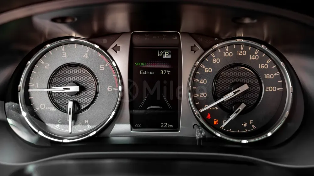 HILUX ADVENTURE | 2-YEAR WARRANTY + SERVICE AVAILABLE | IN-HOUSE FINANCING | 0% DOWNPAYMENT (BANK) - Image 13