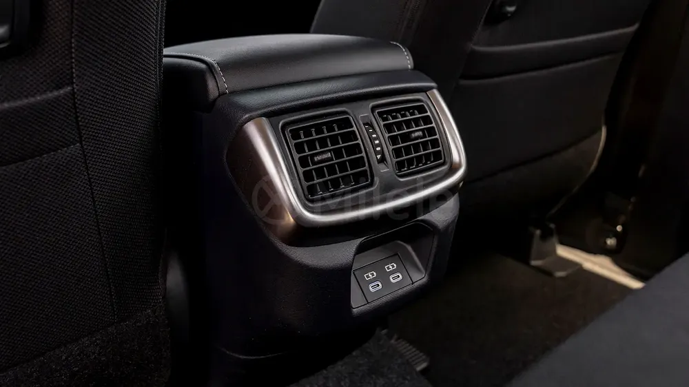 HILUX ADVENTURE | 2-YEAR WARRANTY + SERVICE AVAILABLE | IN-HOUSE FINANCING | 0% DOWNPAYMENT (BANK) - Image 20