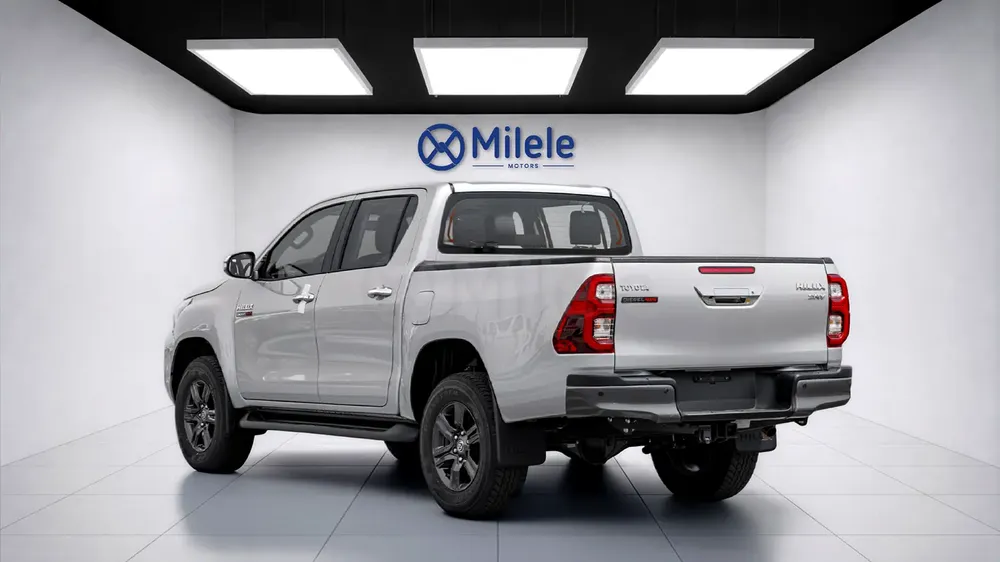HILUX ADVENTURE | 2-YEAR WARRANTY + SERVICE AVAILABLE | IN-HOUSE FINANCING | 0% DOWNPAYMENT (BANK) - Image 6