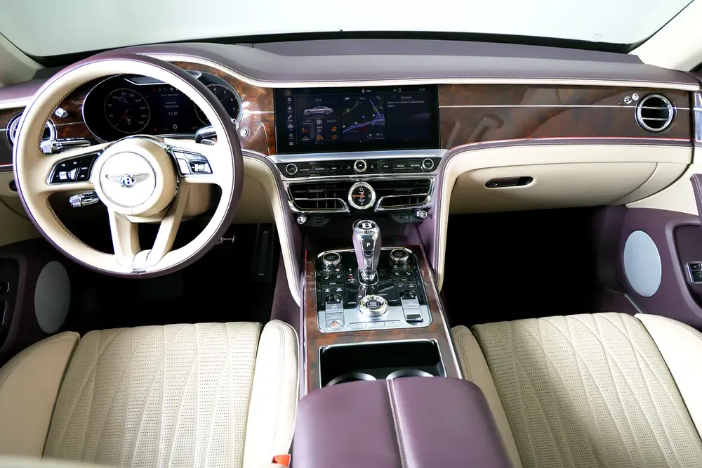 2022 Bentley Flying Spur W12 GCC Specs - Pristine Condition - Image 15
