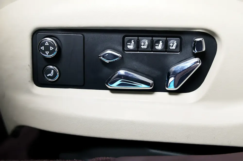 2022 Bentley Flying Spur W12 GCC Specs - Pristine Condition - Image 7