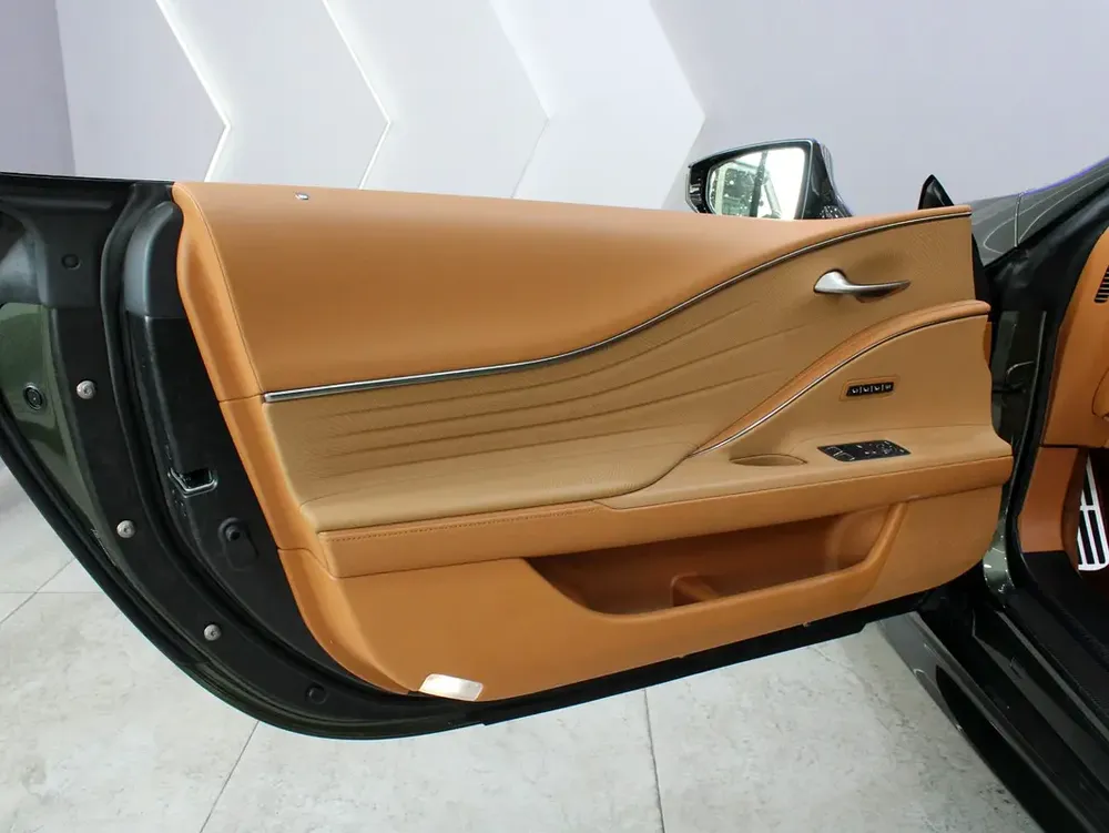 2024 Lexus LC 500 Titanium - V8 - Image 12