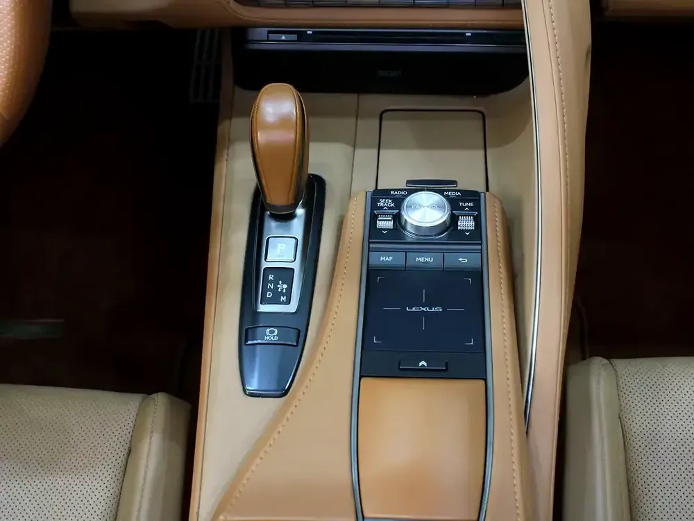 2024 Lexus LC 500 Titanium - V8 - Image 16