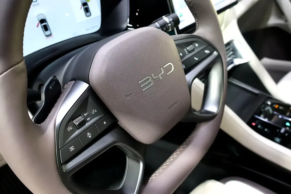 2025!! BYD Song Plus || Under Warranty || Local price - Image 13