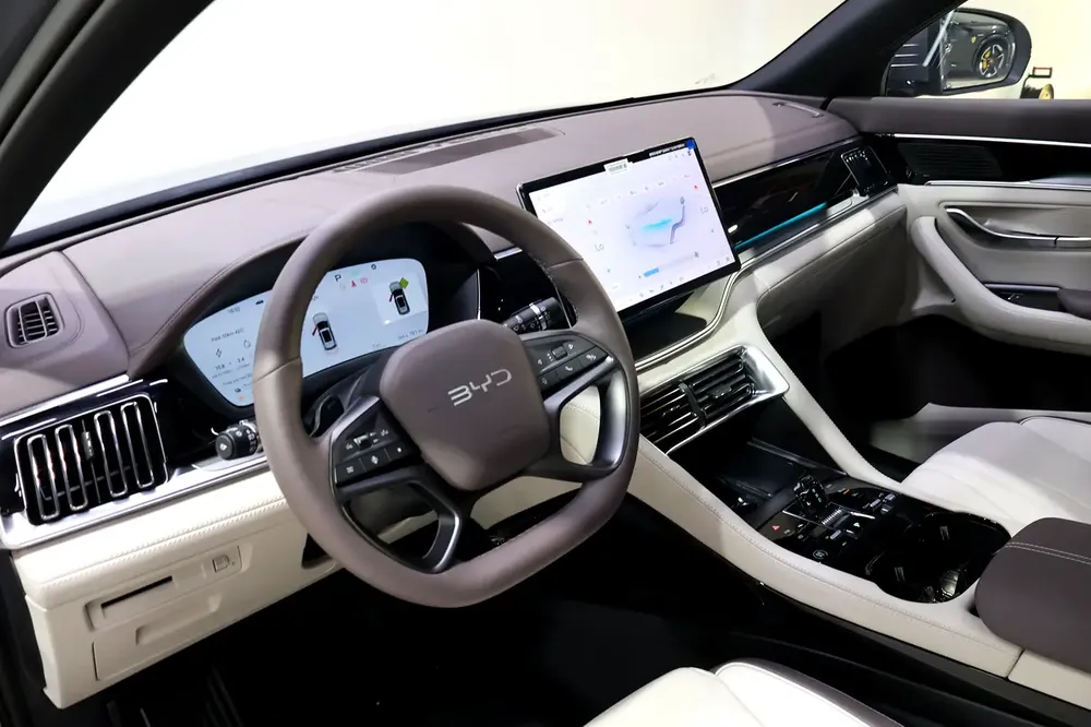 2025!! BYD Song Plus || Under Warranty || Local price - Image 9