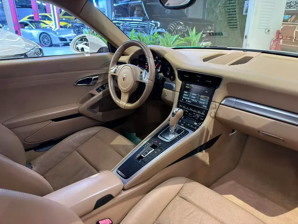 2012 Porsche 911 Carrera - GCC - Full Service History - Good Condition - Image 10
