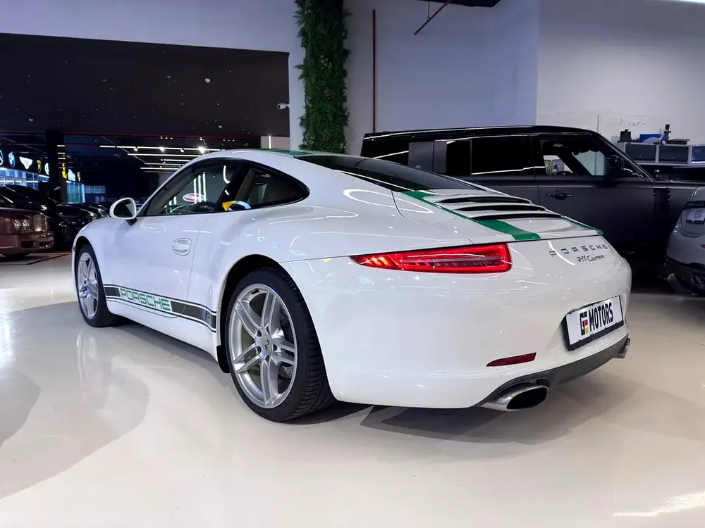 2012 Porsche 911 Carrera - GCC - Full Service History - Good Condition - Image 5