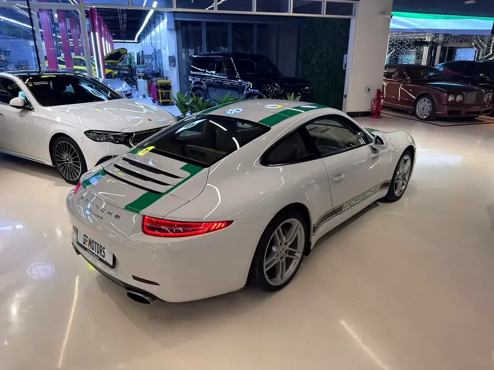 2012 Porsche 911 Carrera - GCC - Full Service History - Good Condition - Image 9