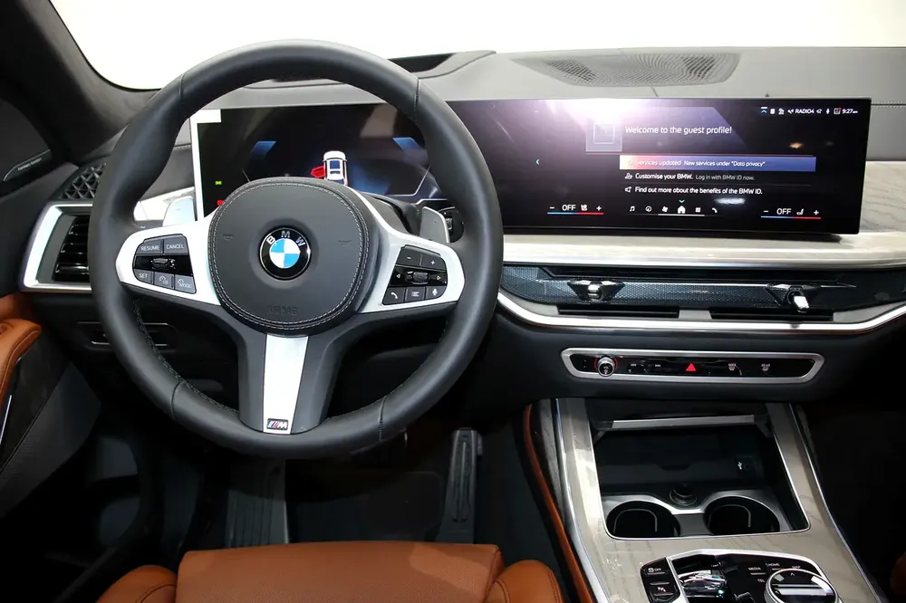 BMW X7 X-Drive 40i Luxury M Sport - Image 7