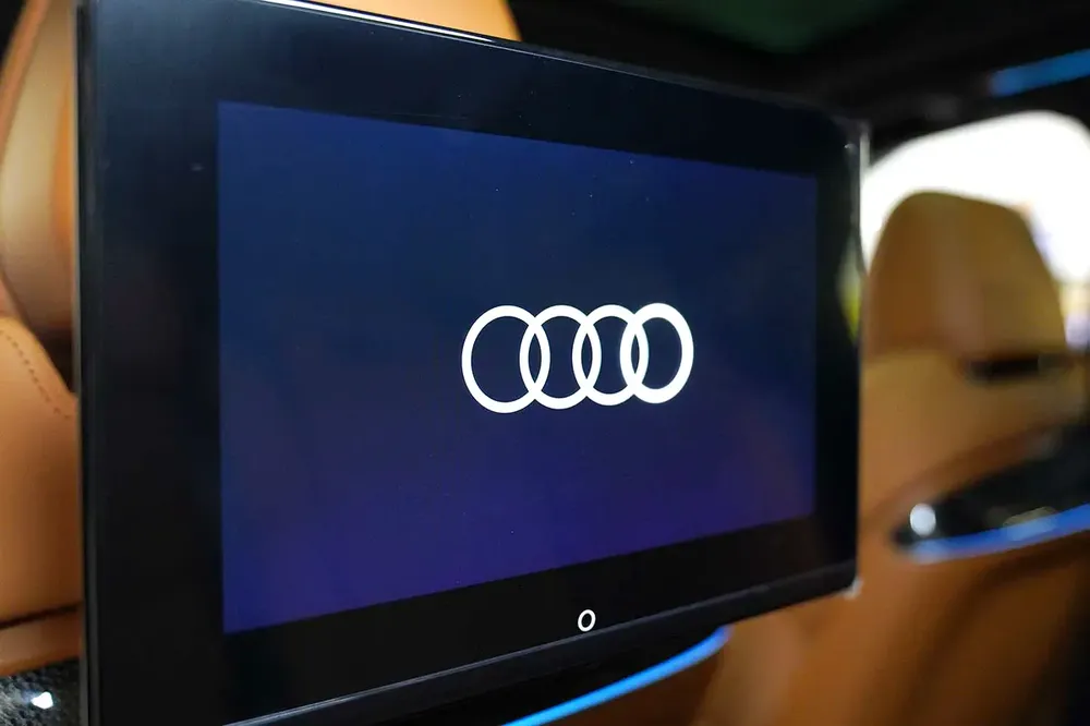 Audi A8L 55 TFSI Quattro - 2023 - Image 14