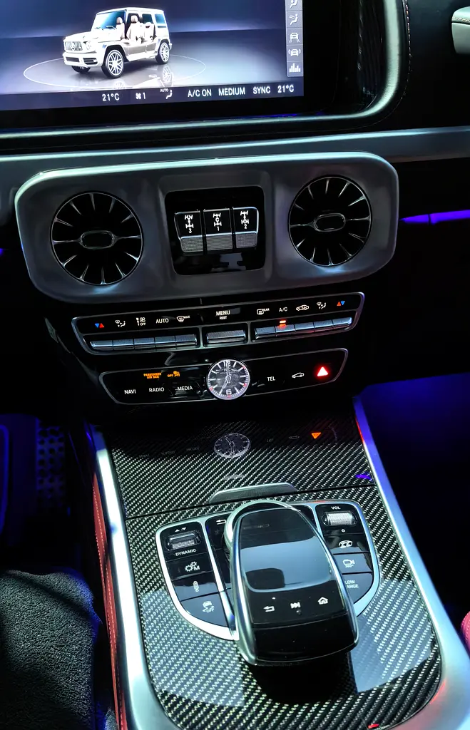 G-Manufaktur.. 2022 Mercedes G 63 AMG - GCC Specs..!! - Image 16