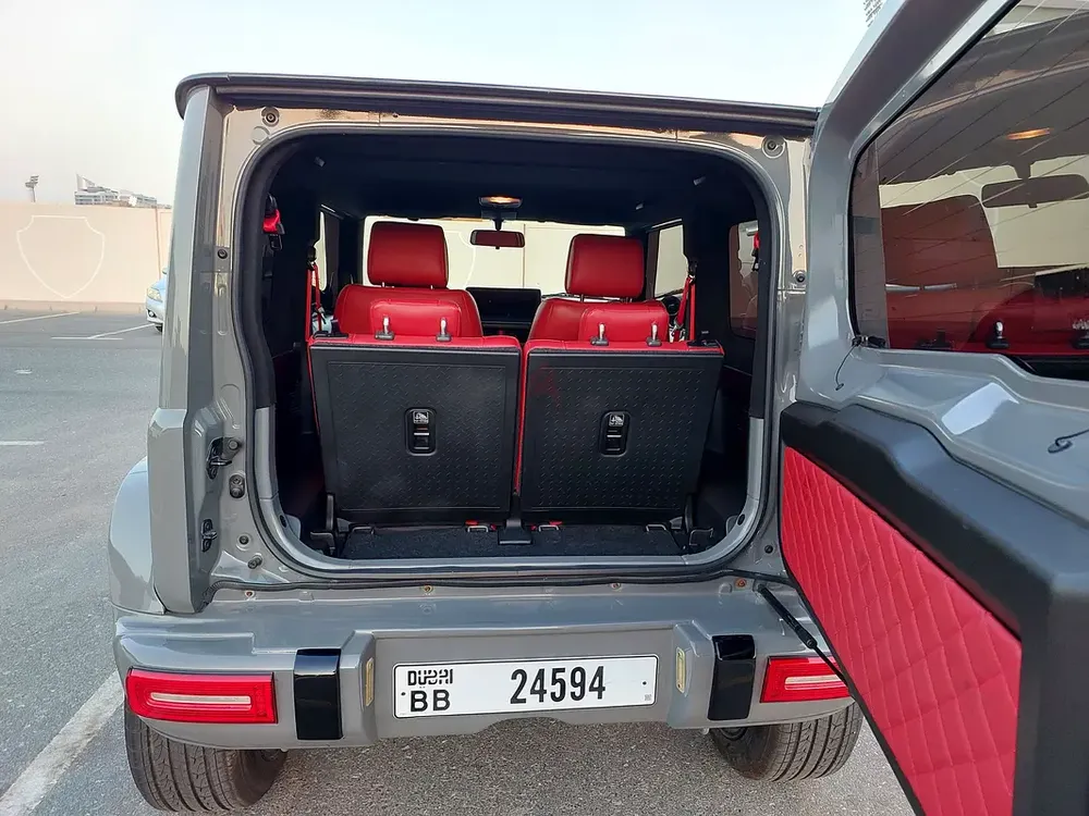 Suzuki jimny upgraded to Mercedes g63 fsh from Suzuki - Image 12