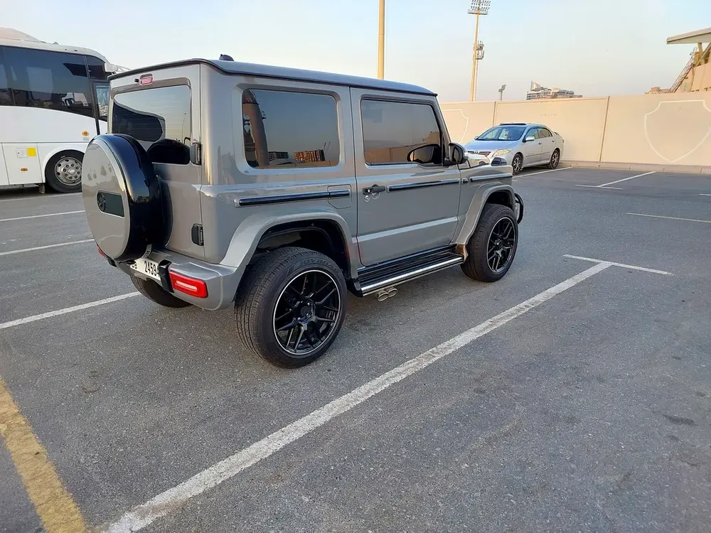 Suzuki jimny upgraded to Mercedes g63 fsh from Suzuki - Image 5