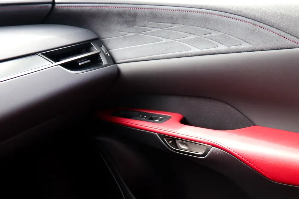 RX500 F-SPORT H 2025 - Image 11