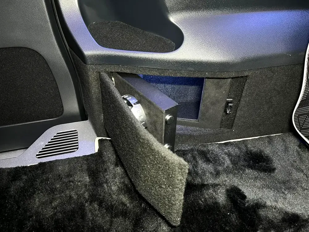 NEW ARRIVAL 2026 MODEL VIP MERCEDES GCC V300 with ADDITIONAL REAR AC - 2 Years Warranty by VLINE - Image 10