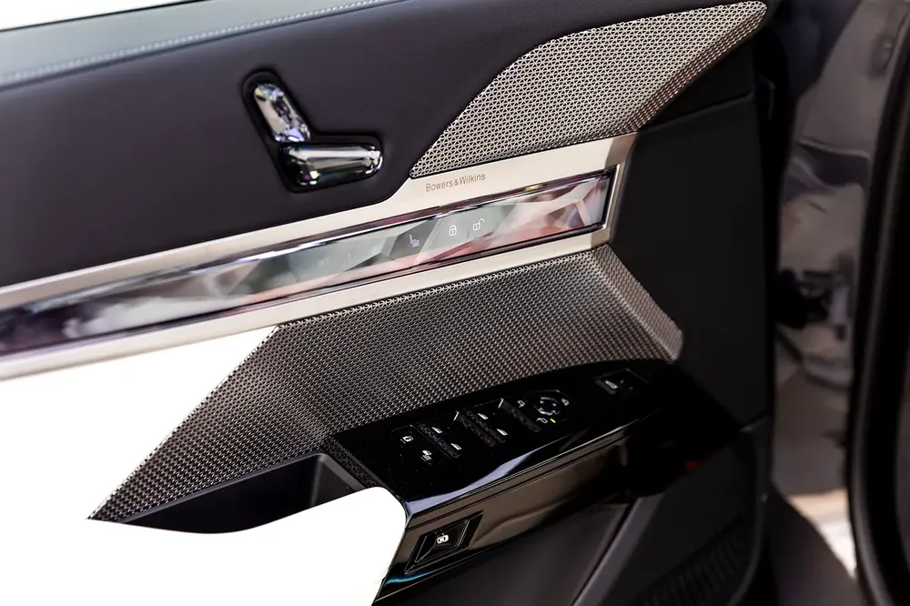 BMW 740i M Sport Individual – 2026 | GCC | Only 2,050 KM | 2 Years Warranty | AED 449,000 - Image 7
