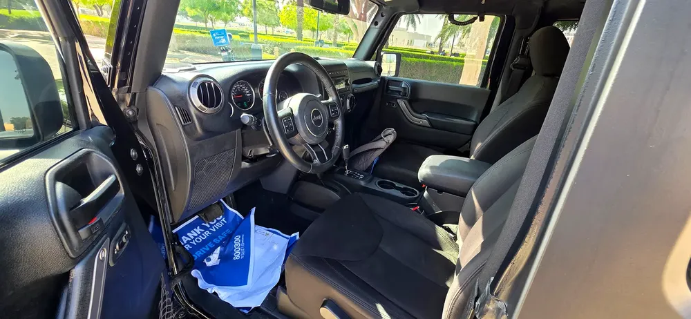 Jeep Wrangler Willys 2017 4x4 V6 GCC Specs - Image 11