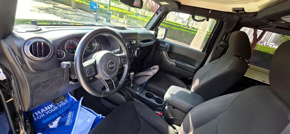 Jeep Wrangler Willys 2017 4x4 V6 GCC Specs - Image 12