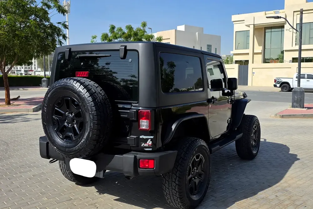 Jeep Wrangler Willys 2017 4x4 V6 GCC Specs - Image 6