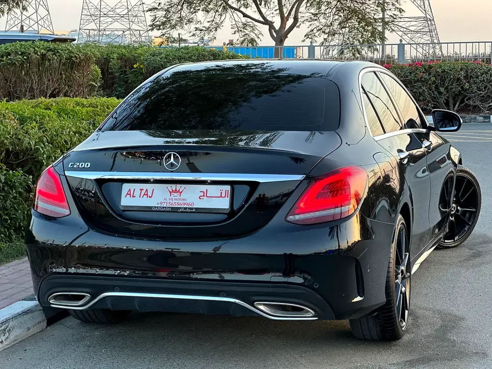 MERCEDES-BENZ C200 2019 GCC FULL OPTION NO PAINT FULL SERVICE - Image 5