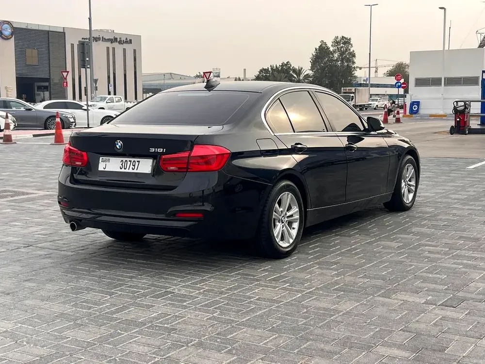 BMW 318 2018 – GCC SPECS – ORIGINAL PAINT - Image 5