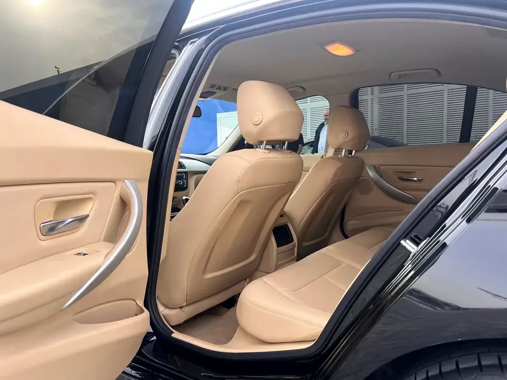 BMW 318 2018 – GCC SPECS – ORIGINAL PAINT - Image 6