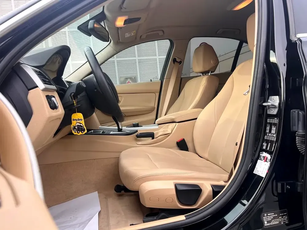 BMW 318 2018 – GCC SPECS – ORIGINAL PAINT - Image 8