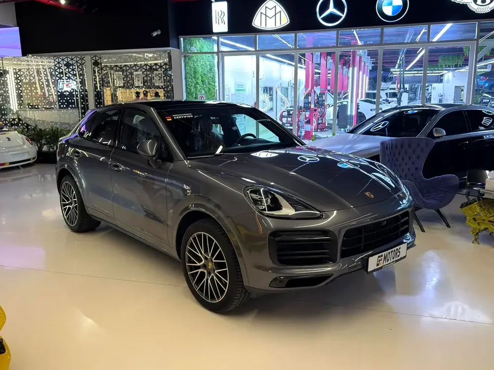 2023 Porsche Cayenne Coupe - GCC Specs - Full service history available - Image 5