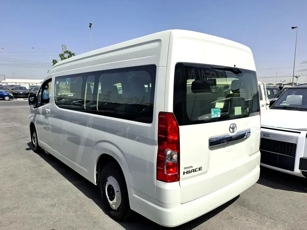 HIACE HIGH ROOF 3.5L 2026 AT PETROL 13 SEATS (EXPORT ONLY) - Image 4