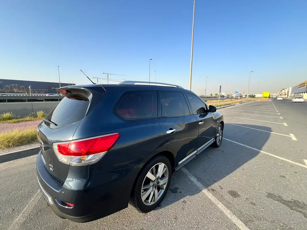 Nissan Pathfinder SV 2014 - GCC Specs - Well Maintained - Image 5