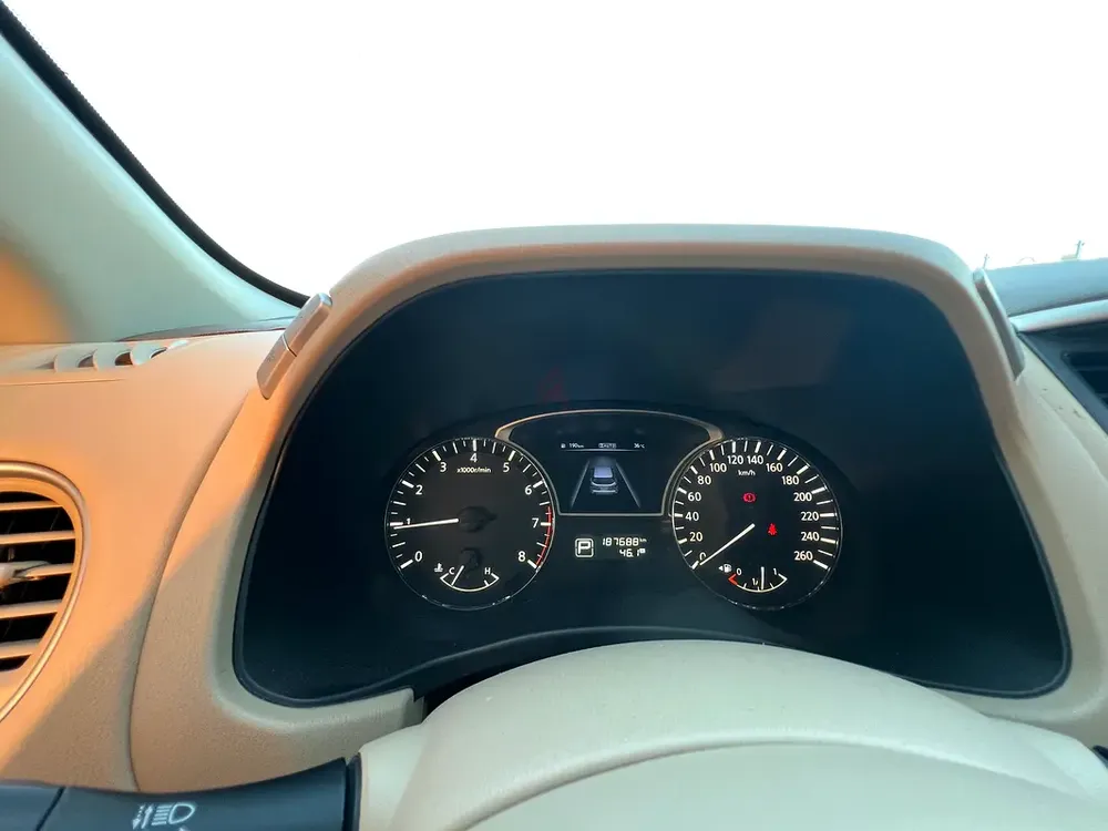 Nissan Pathfinder SV 2014 - GCC Specs - Well Maintained - Image 9