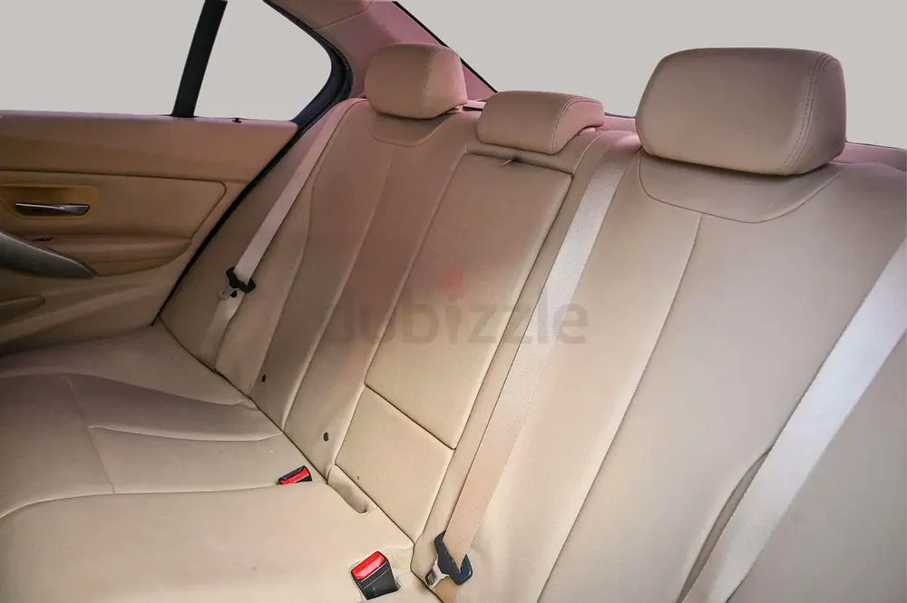 AED 1127/month | 2016 BMW 3-Series 318i | GCC Specs | Ref#410454 - Image 13
