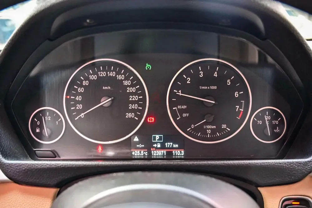AED 1127/month | 2016 BMW 3-Series 318i | GCC Specs | Ref#410454 - Image 17