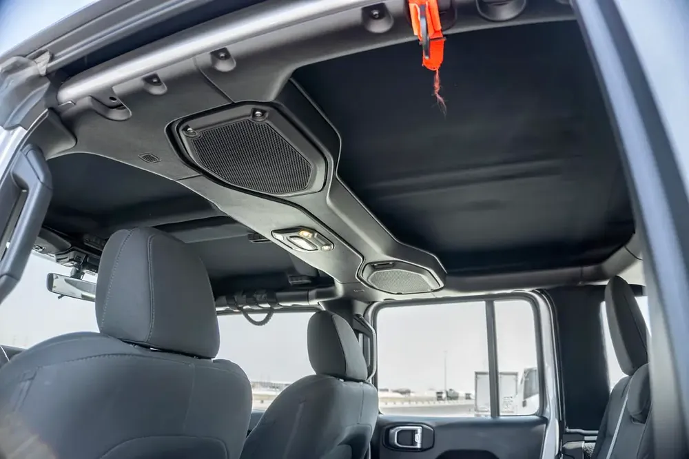 JEEP WRANGLER SPORT 2019 GCC - Image 13