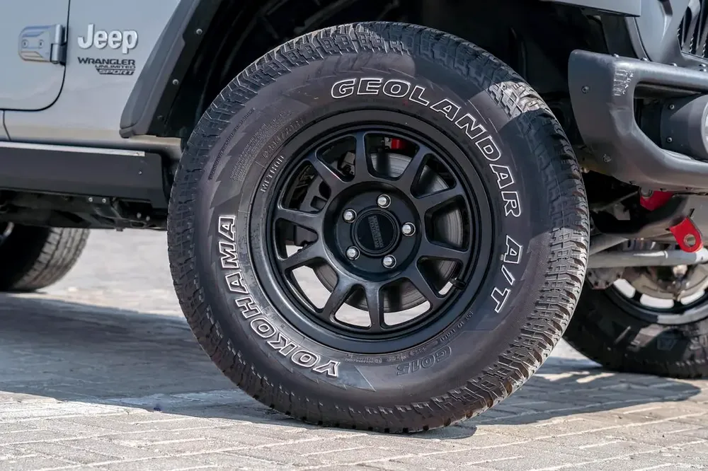 JEEP WRANGLER SPORT 2019 GCC - Image 8
