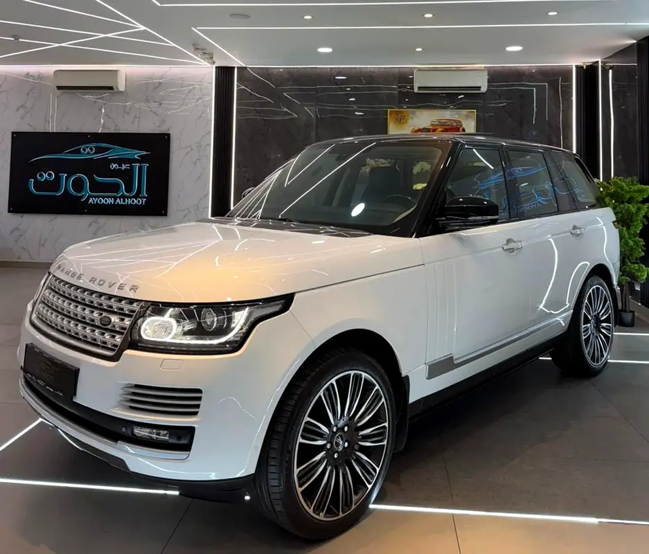 SUPERCHARGED RANGE ROVER VOGUE V8 || GCC II FULLY LOADED || AMAZING || VERY NEAT || LOW MILEAGE - Image 7