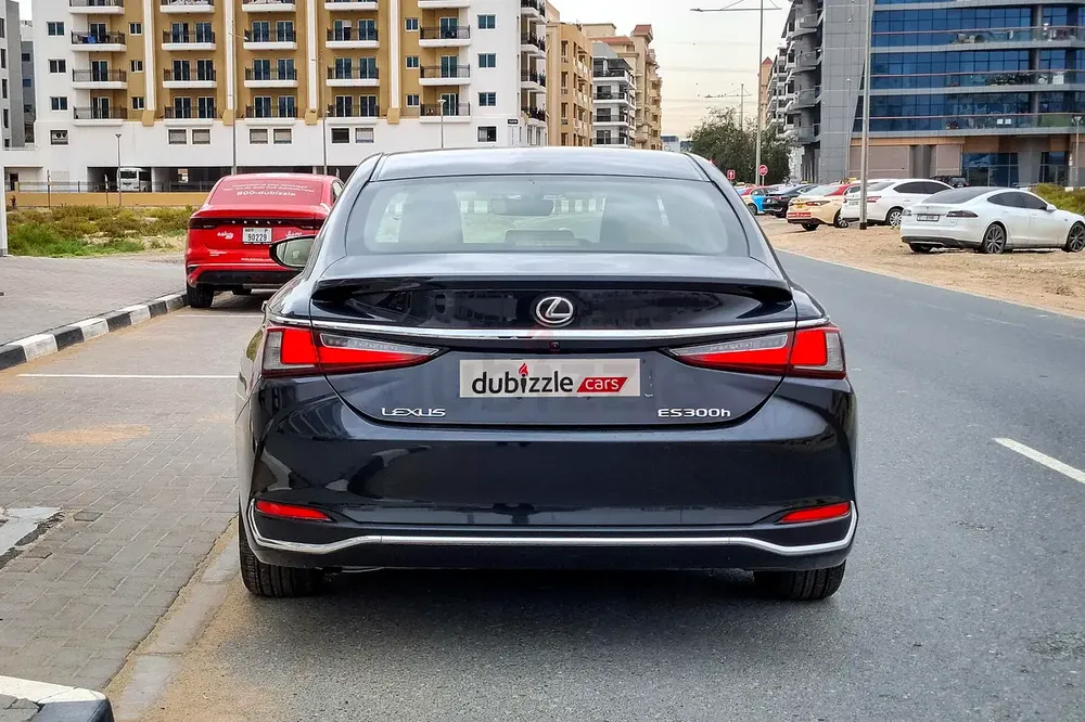 AED 1672/month | 2023 Lexus ES-Series ES 300h | GCC Specs | Ref#450567 - Image 7
