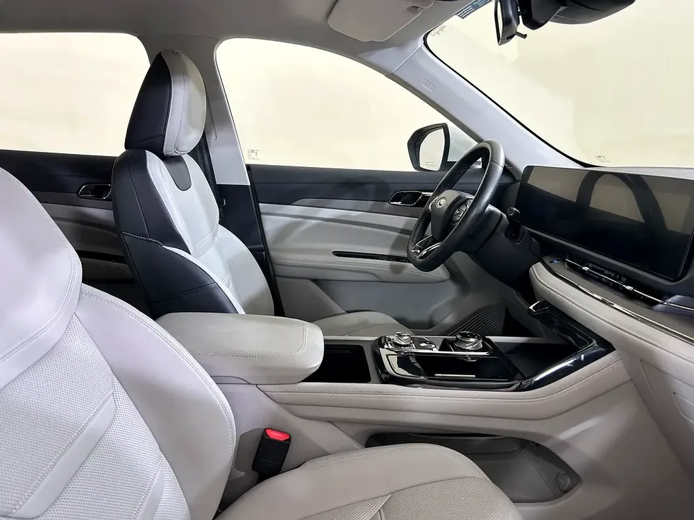 TER2123 TERRITORY TREND / AL QOUZ SHOQROOM / FOC Insurance + Registration - Image 11