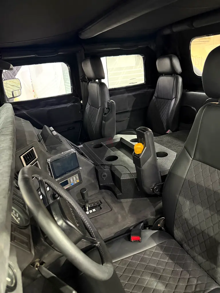 Hummer H1 - One of One Fully Restored (2026) - 300,000 AED+ Invested - Image 12