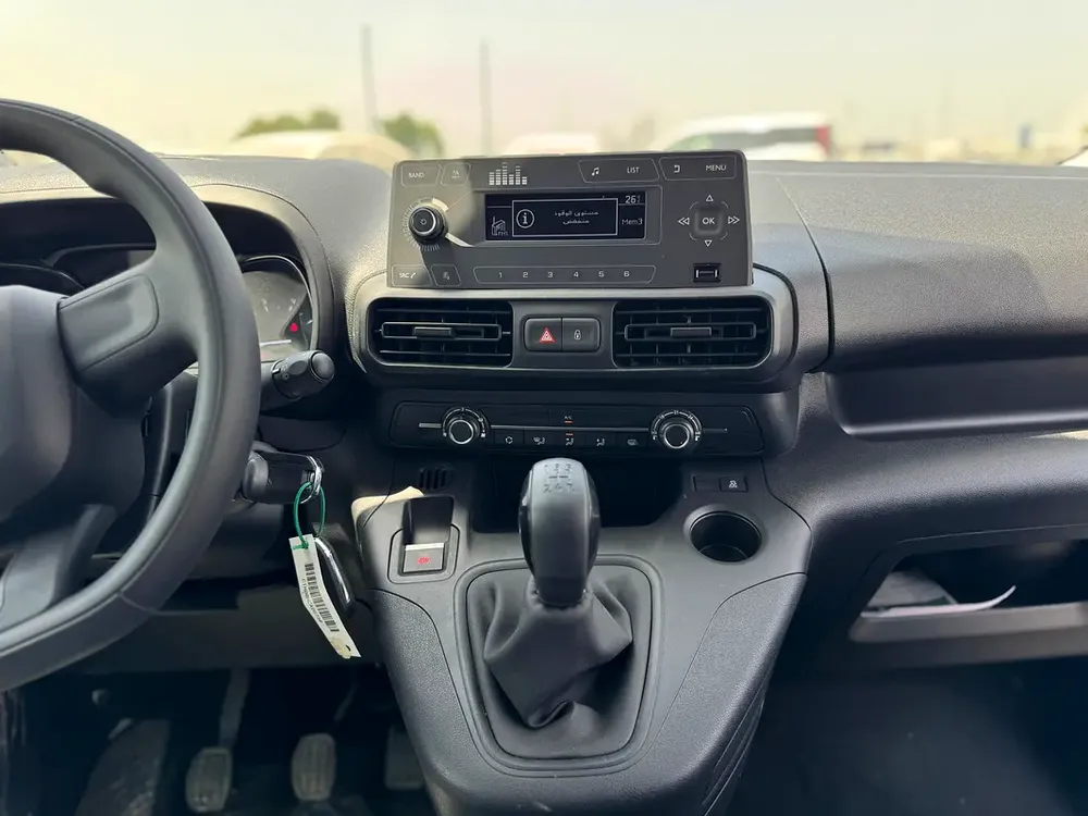 CITROEN BERLINGO 2024 GCC 1.6L DIESEL - Image 11