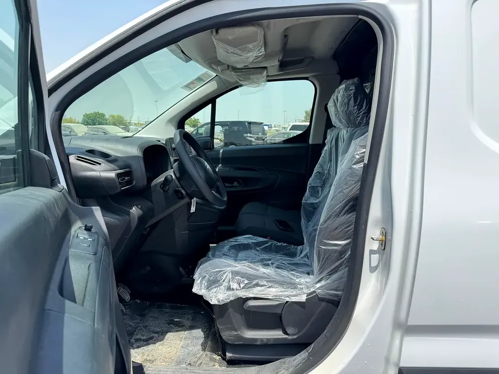 CITROEN BERLINGO 2024 GCC 1.6L DIESEL - Image 18