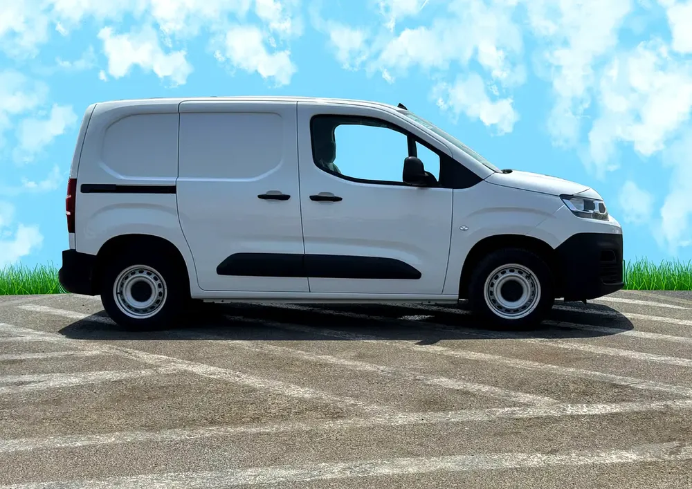 CITROEN BERLINGO 2024 GCC 1.6L DIESEL - Image 5