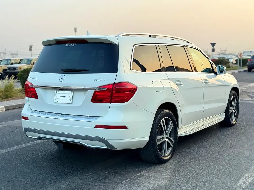 MERCEDES BENZ GL450 V8 NEAT AND CLEAN CAR FRESH IMPORTED FROM JAPAN - Image 5