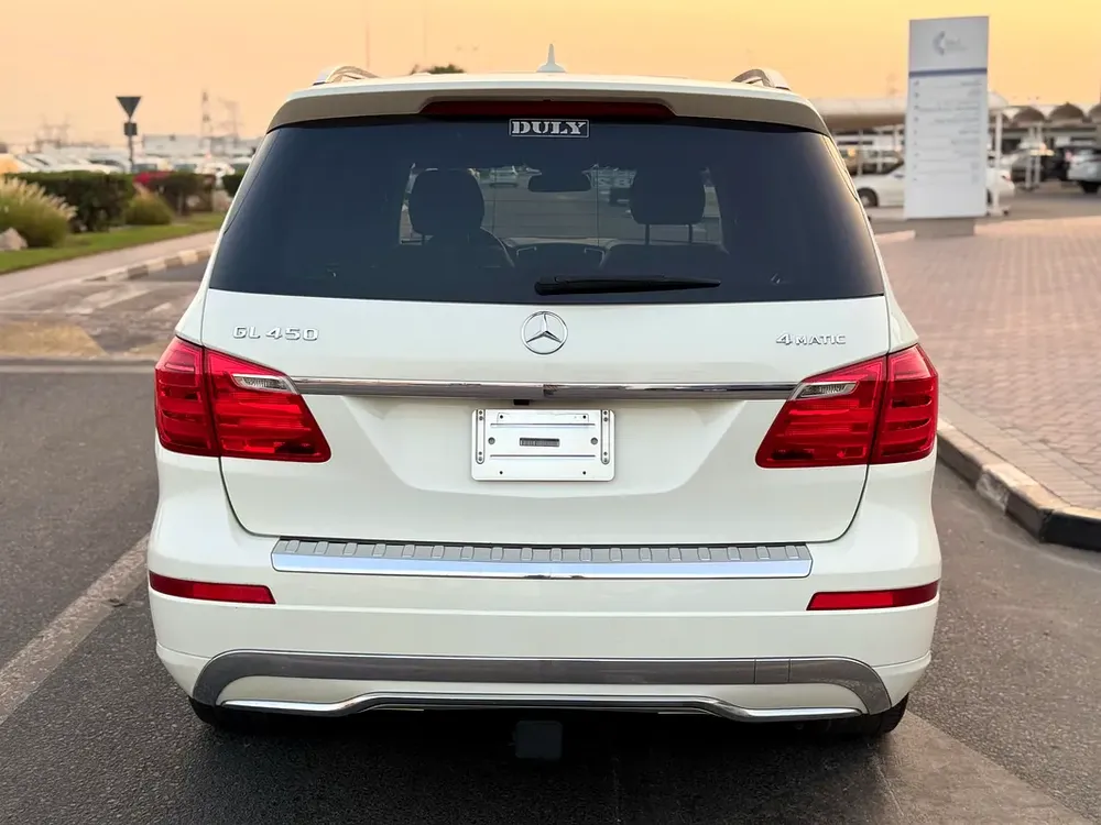 MERCEDES BENZ GL450 V8 NEAT AND CLEAN CAR FRESH IMPORTED FROM JAPAN - Image 6