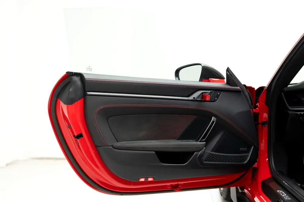 GCC SPECS WARRANTY - 2023 PORSCHE 911 GT3 RS WEISSACH CLUBSPORT PACKAGE - ROLL CAGE + LIFTER - Image 15