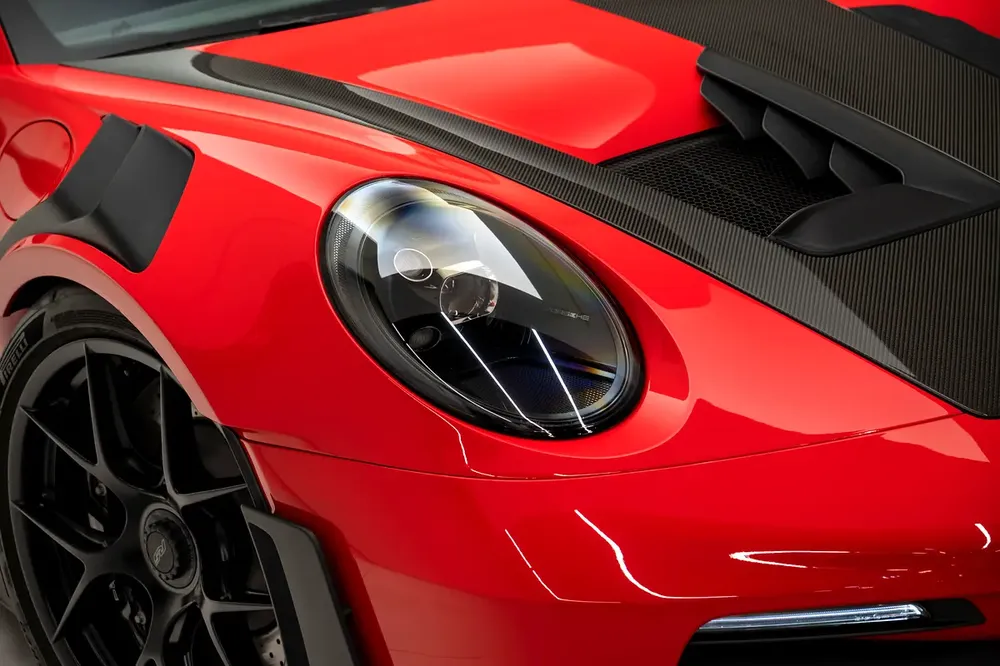 GCC SPECS WARRANTY - 2023 PORSCHE 911 GT3 RS WEISSACH CLUBSPORT PACKAGE - ROLL CAGE + LIFTER - Image 17