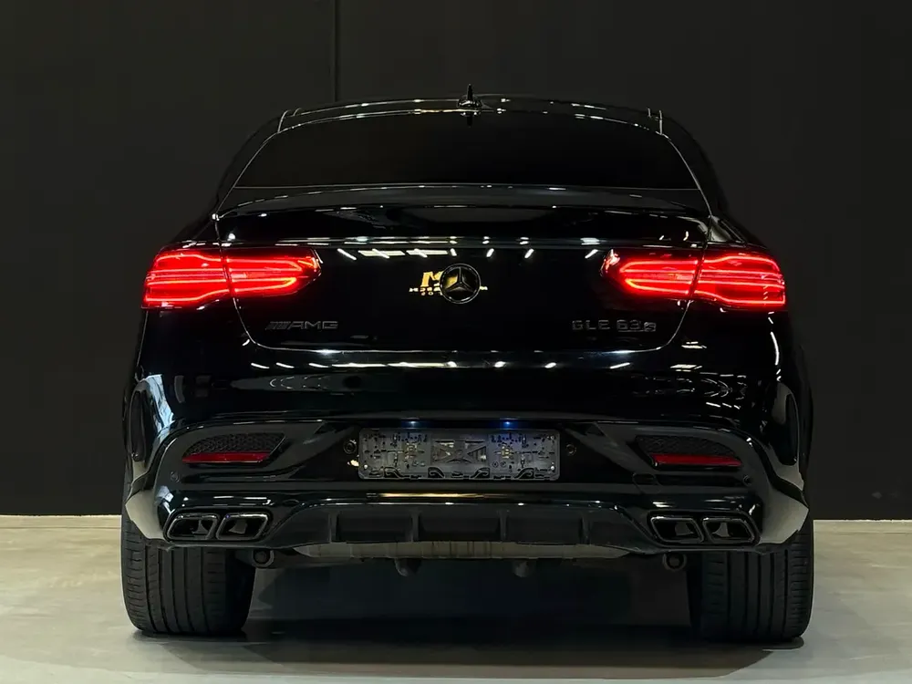 2016 MERCEDES-BENZ GLE63 S AMG COUPE | LOW KM - Image 4