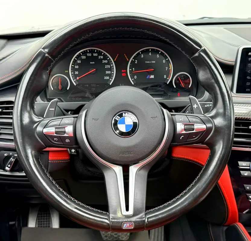2018 BMW X6M, Full Service History, Fully Loaded, Excellent Condition, GCC - Image 15