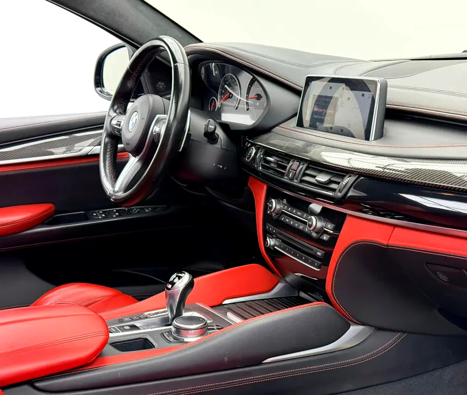 2018 BMW X6M, Full Service History, Fully Loaded, Excellent Condition, GCC - Image 7